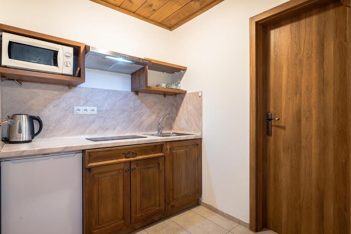 Apartmanovy Dom Vila Maros Pavcina Lehota  Ngoại thất bức ảnh